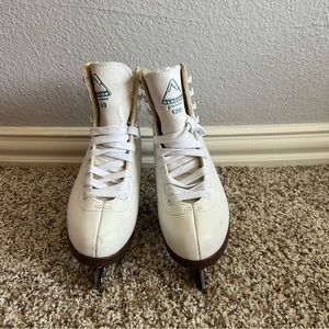 JACKSON GLACIER 120 ICE SKATES GIRLS SIZE 1